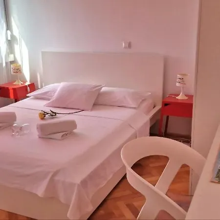 Zvone Apartment *