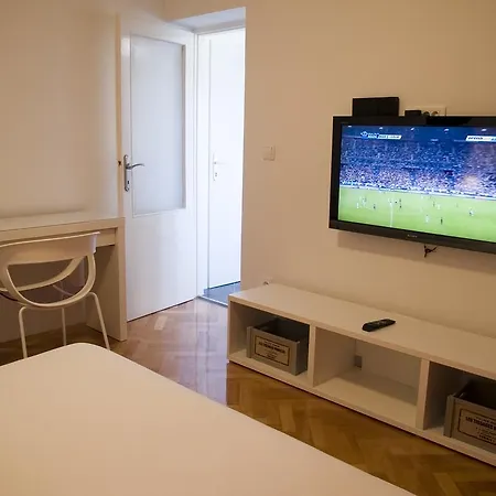 Zvone Apartment