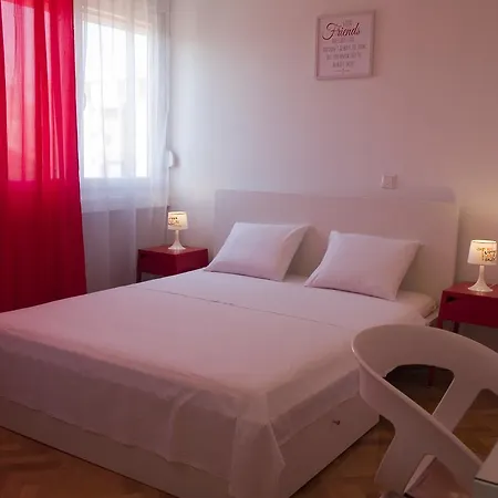Apartment Zvone *